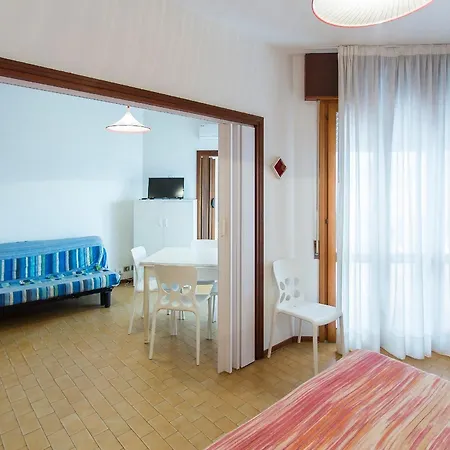 Hotel Apollo 3*