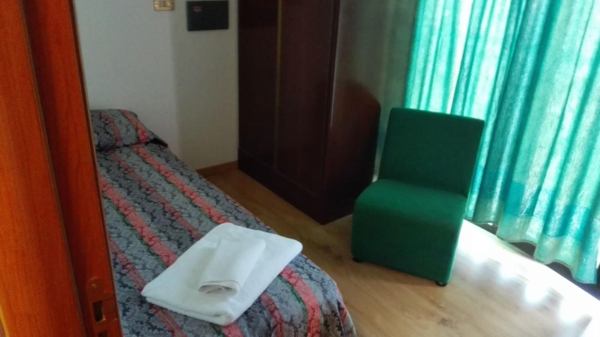 Apollo Hotel 3*