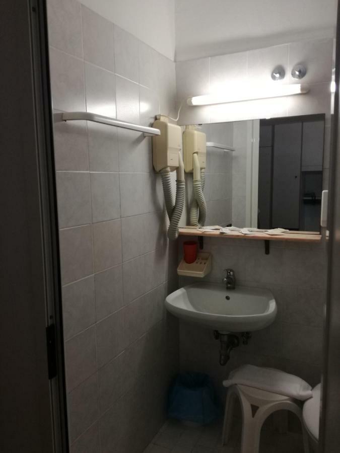 Hotel Apollo 3*